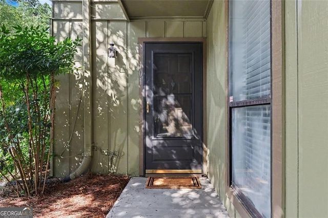 101 Dunbar Drive, Dunwoody, GA 30338