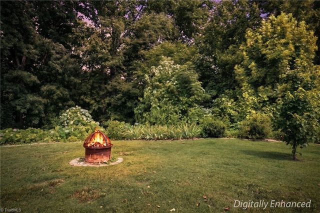 6689 Ridge Bluff Drive, Rural Hall, NC 27045