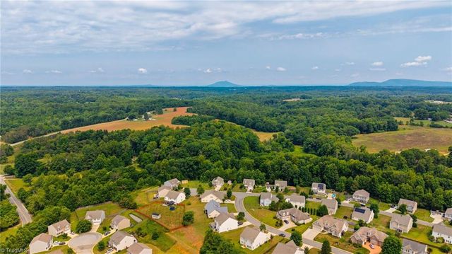 6689 Ridge Bluff Drive, Rural Hall, NC 27045