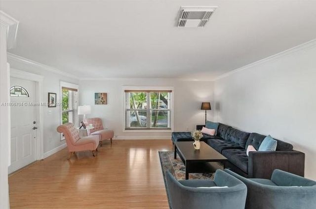 10120 NW 57th Street, Doral, FL 33178