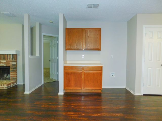 5901 Thoroughbred Trail, Denton, TX 76210