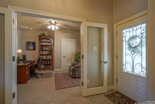 569 Rose Branch Dr, La Vernia, TX 78121