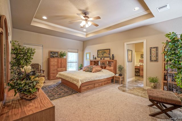 569 Rose Branch Dr, La Vernia, TX 78121