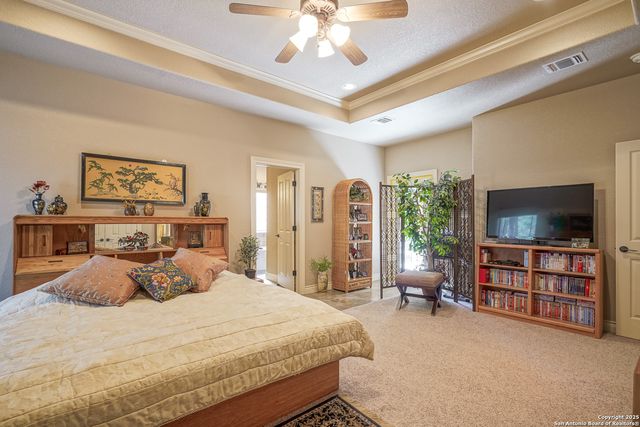 569 Rose Branch Dr, La Vernia, TX 78121