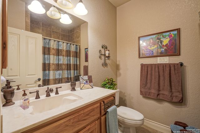 569 Rose Branch Dr, La Vernia, TX 78121