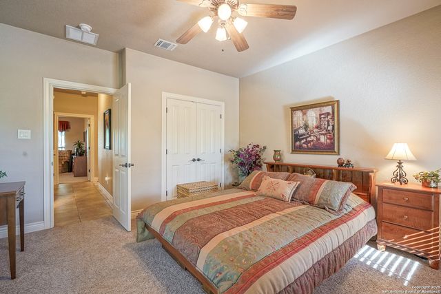 569 Rose Branch Dr, La Vernia, TX 78121