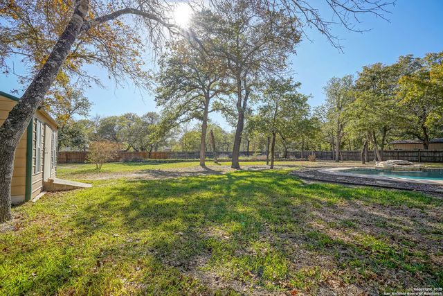 569 Rose Branch Dr, La Vernia, TX 78121