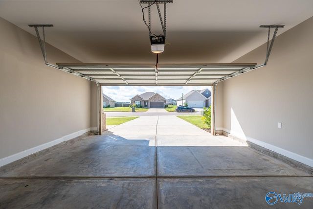 106 Elaina Grey Court, New Market, AL 35761