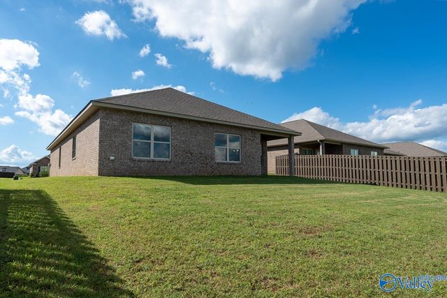 106 Elaina Grey Court, New Market, AL 35761