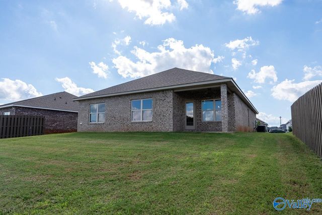 106 Elaina Grey Court, New Market, AL 35761
