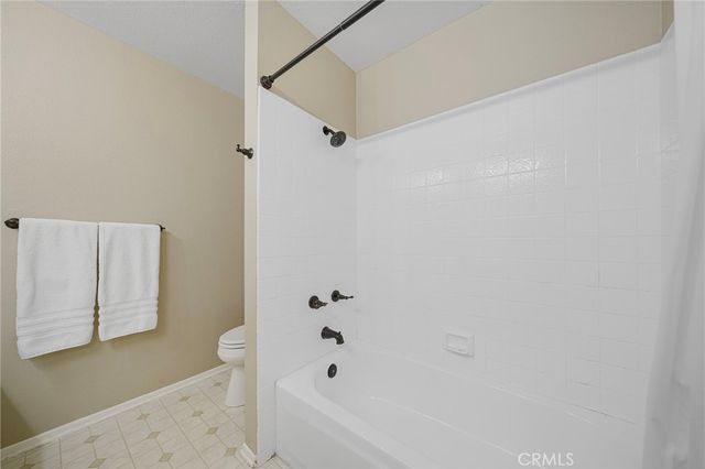 900 W Sierra Madre 36, Azusa, CA 91702