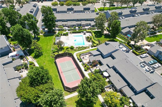 900 W Sierra Madre 36, Azusa, CA 91702
