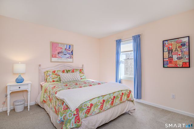 20 Charter Ridge Drive, Newtown, CT 06482