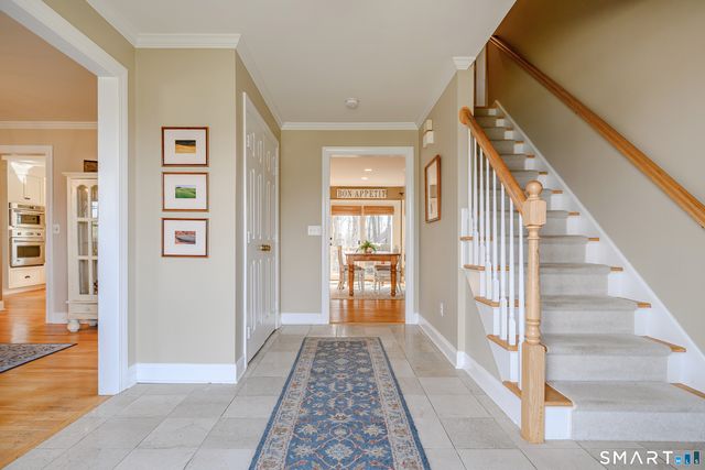 20 Charter Ridge Drive, Newtown, CT 06482