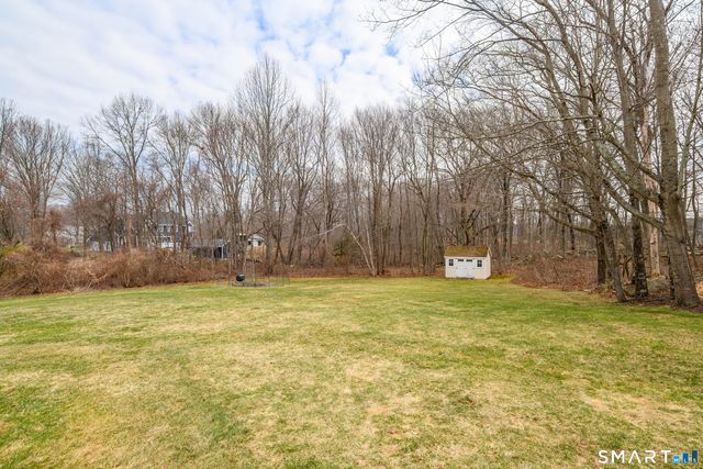 20 Charter Ridge Drive, Newtown, CT 06482