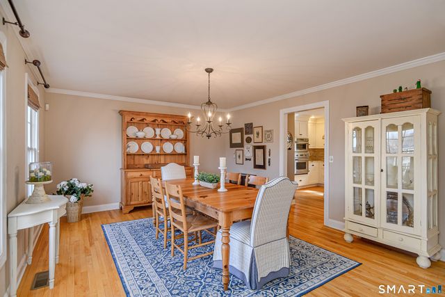 20 Charter Ridge Drive, Newtown, CT 06482