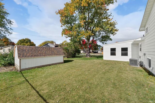 1403 Cantondale Lane, Mishawaka, IN 46544