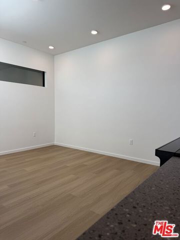 5119 Colfax Avenue 304, Valley Village, CA 91601