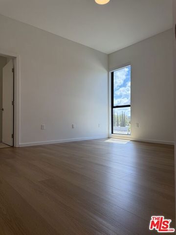 5119 Colfax Avenue 304, Valley Village, CA 91601