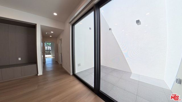 5119 Colfax Avenue 304, Valley Village, CA 91601