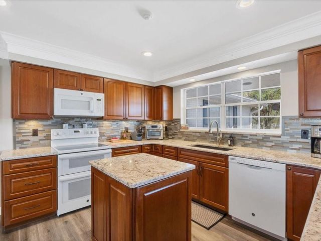 2005 W 21ST STREET W, Palmetto, FL 34221