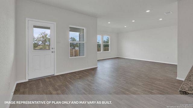 347 BOATMAN COVE, Seguin, TX 78155