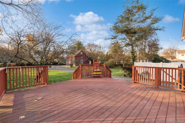 120 N Forest Avenue, Rockville Centre, NY 11570