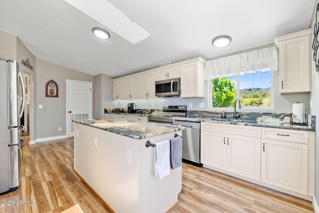 490 S HIDEAWAY Drive, Dewey, AZ 86327