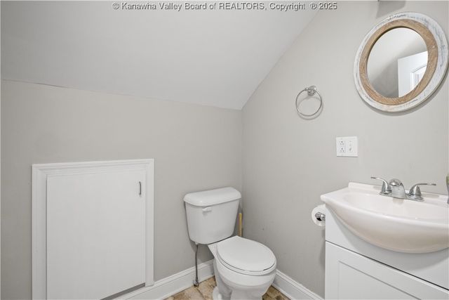 901 Evanwood Road, Charleston, WV 25314