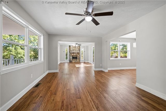 901 Evanwood Road, Charleston, WV 25314