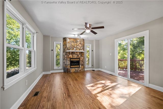 901 Evanwood Road, Charleston, WV 25314