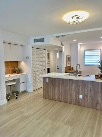 3100 Holiday Springs Blvd 111, Margate, FL 33063