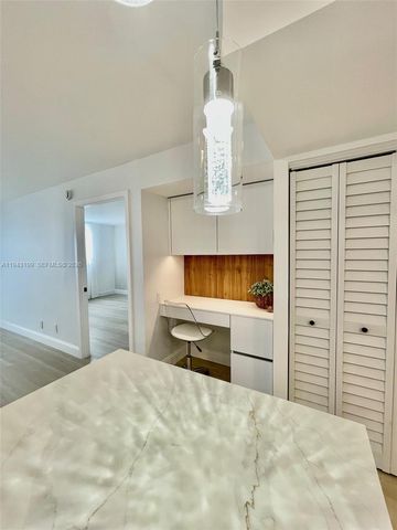 3100 Holiday Springs Blvd 111, Margate, FL 33063