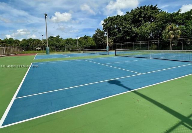 3100 Holiday Springs Blvd 111, Margate, FL 33063