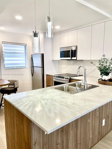 3100 Holiday Springs Blvd 111, Margate, FL 33063