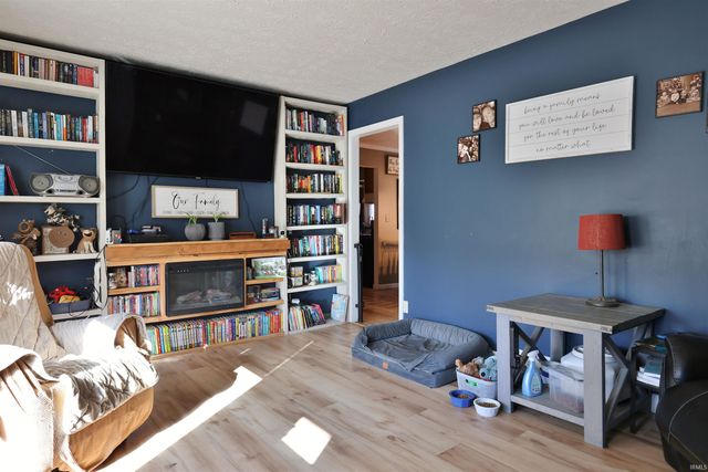 1920 W Westholme Drive, Marion, IN 46952