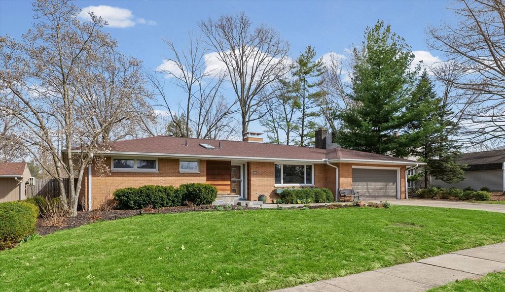 1224 Foothill Drive, Champaign, IL 61821