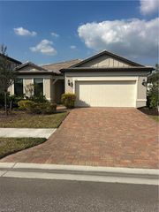 3776 Passion Vine DR, Alva, FL 33920