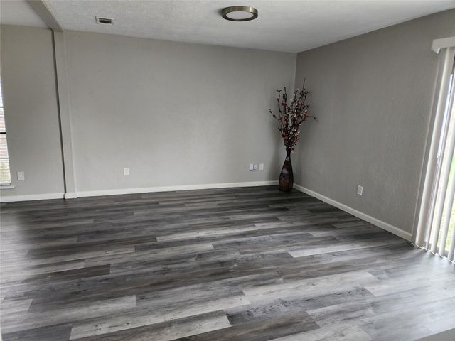 17307 S Yorkglen Drive, Houston, TX 77084