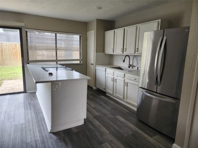 17307 S Yorkglen Drive, Houston, TX 77084