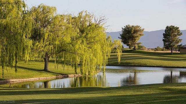 4465 Golden Horizon Street, Pahrump, NV 89061