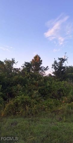 2606 7th ST SW, Lehigh Acres, FL 33976