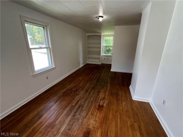 7317 Parma Park Boulevard, Parma, OH 44130