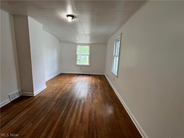 7317 Parma Park Boulevard, Parma, OH 44130