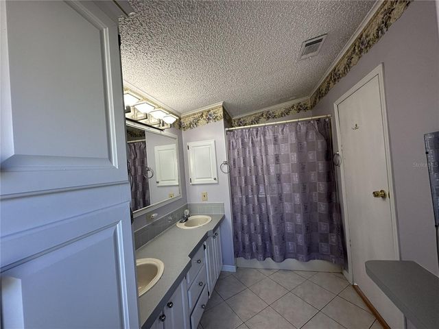 36832 WILMINGTON ROAD, Fruitland Park, FL 34731