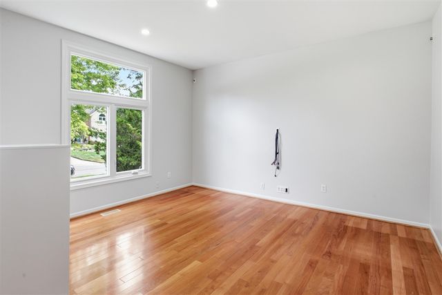 2189 Clinton View Circle, Rochester Hills, MI 48309