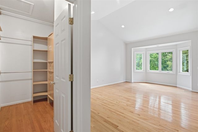 2189 Clinton View Circle, Rochester Hills, MI 48309