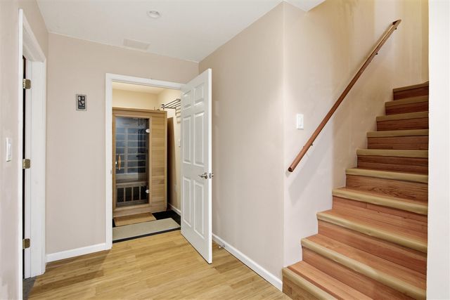 2189 Clinton View Circle, Rochester Hills, MI 48309