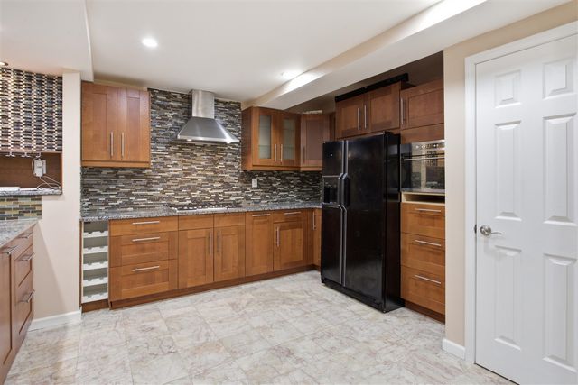 2189 Clinton View Circle, Rochester Hills, MI 48309