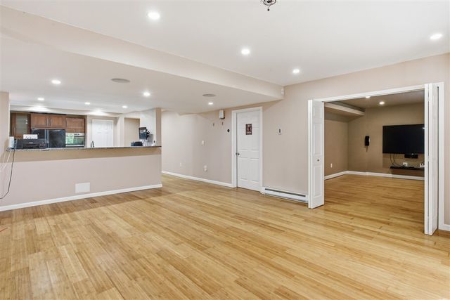 2189 Clinton View Circle, Rochester Hills, MI 48309